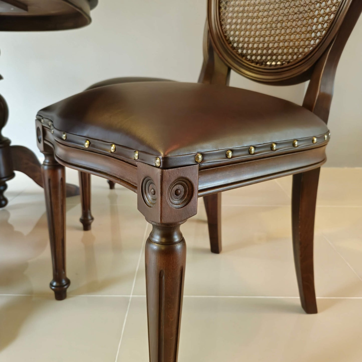 Elegansia Ahşap Masa Takımı (4 Adet Retro Sandalye)