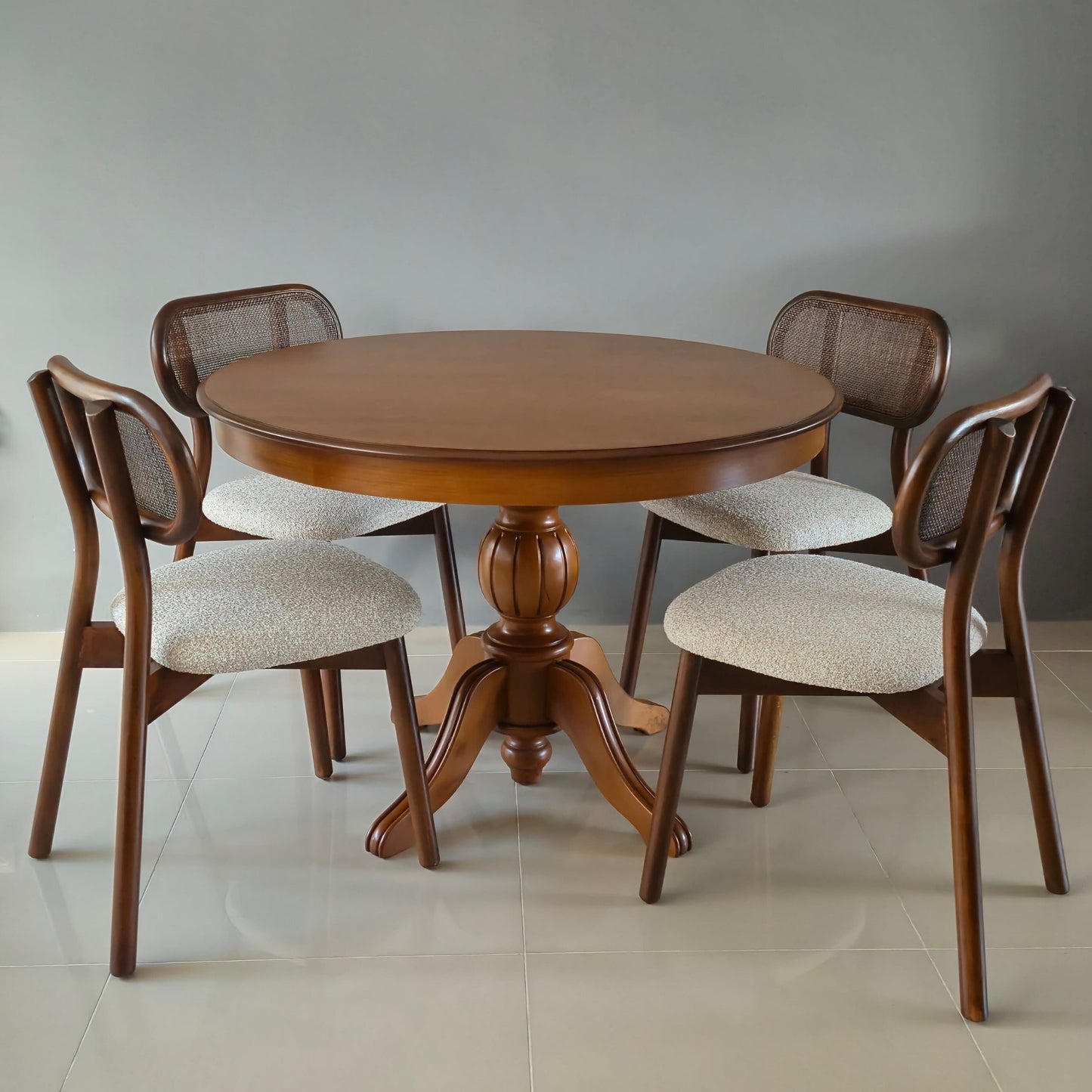Elegansia Yuvarlak Masa Takımı, Perdeli Masa Tablası (İbiza Sandalye)