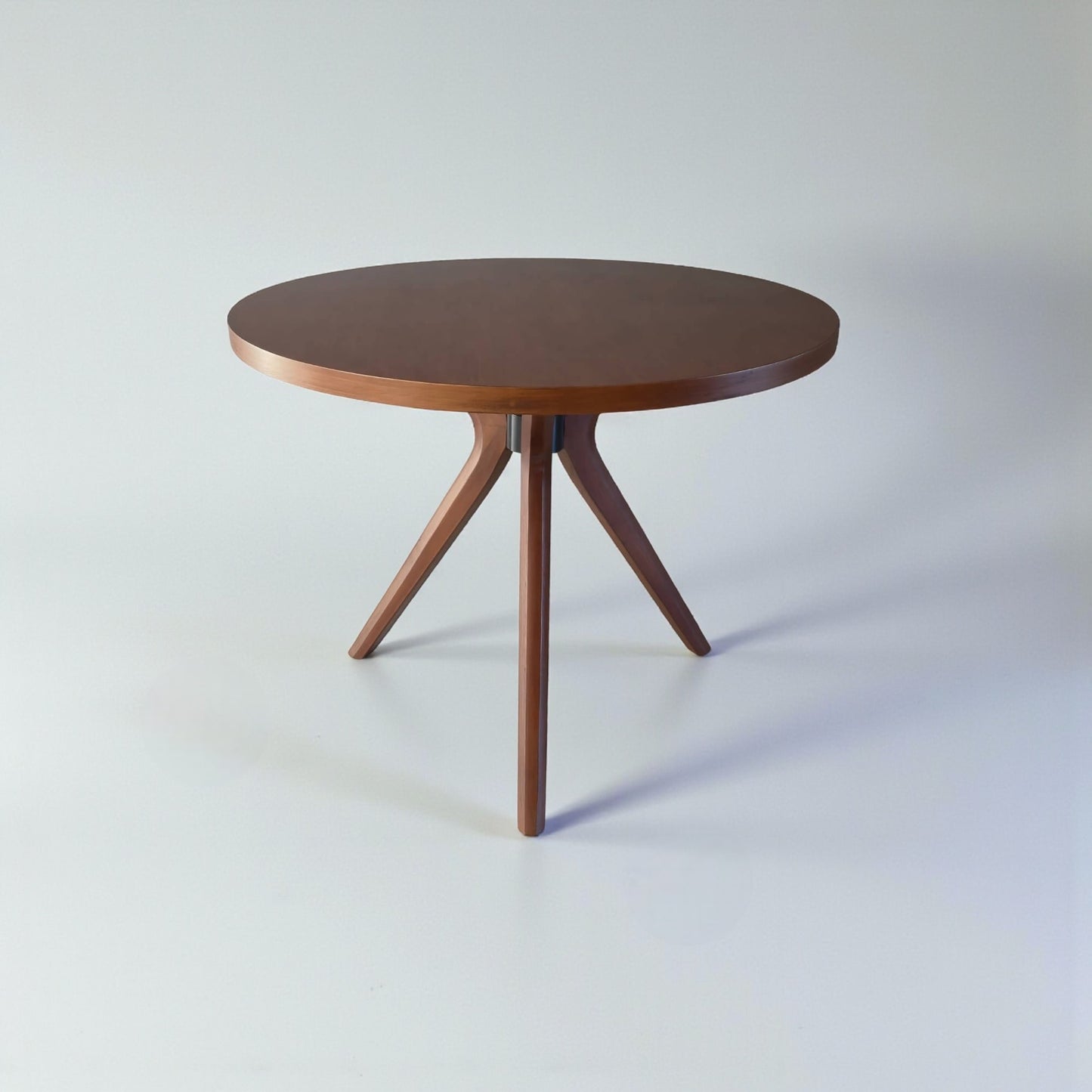 Trio 3-Legged Table Set (With Ibiza Chairs - 4 Pieces)