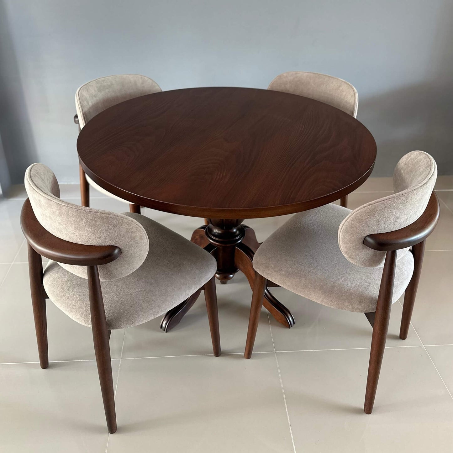 Elegansia Yuvarlak Masa Takımı (4 Adet Brugge Sandalye)