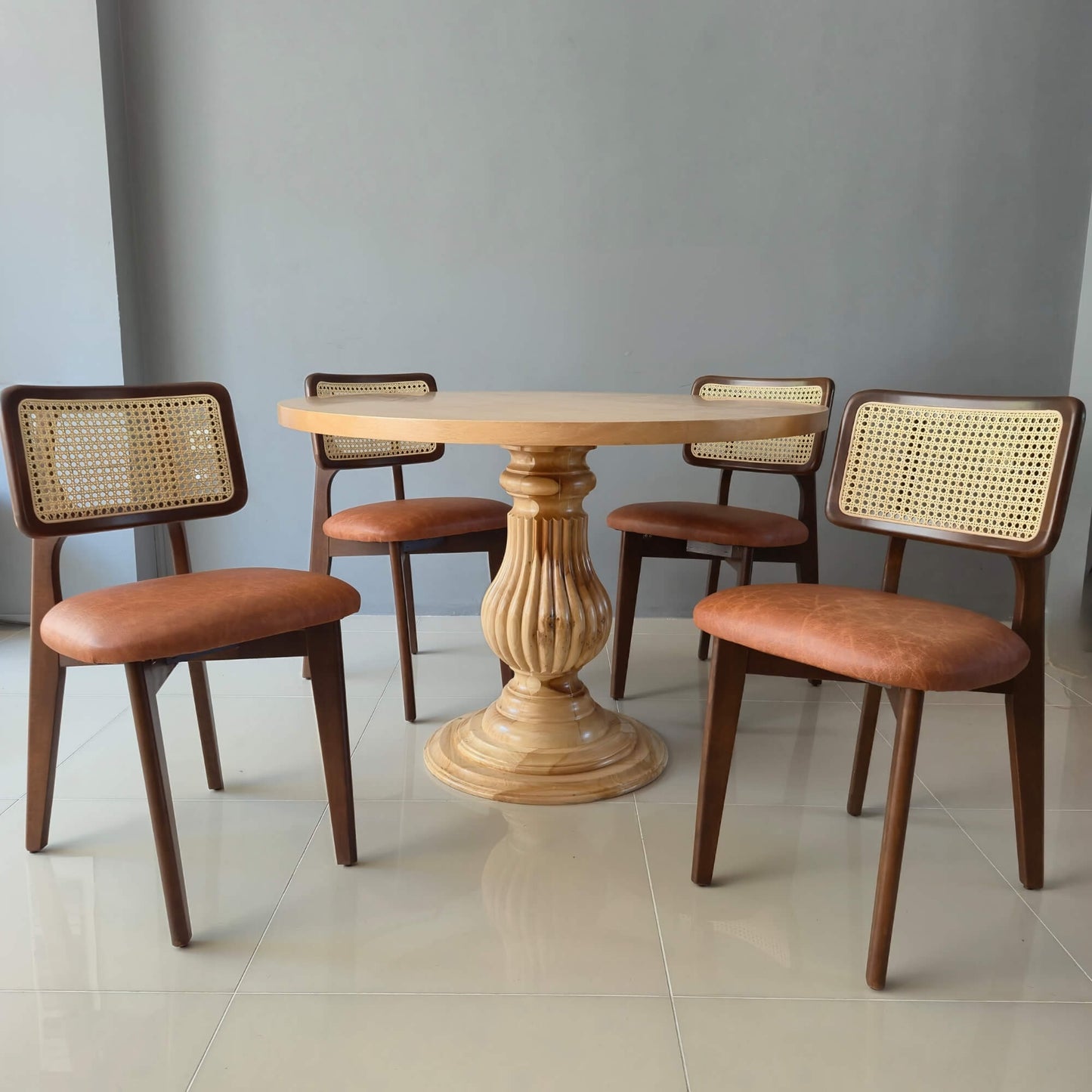 Balerin Masa Takımı (4 Adet Roma Sandalye)