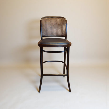 Tonet Hazeranlı Ahşap Bar Sandalyesi