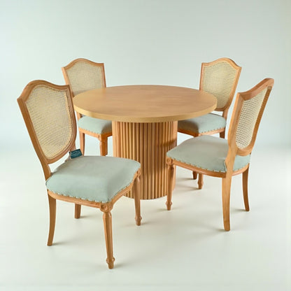 Retro Masa Takımı, Konforlu Oturum, Değiştirilebilir Renk ve Kumaş