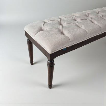 Sarp Bank, Kapitone Döşemeli Ahşap Ayaklı Bench