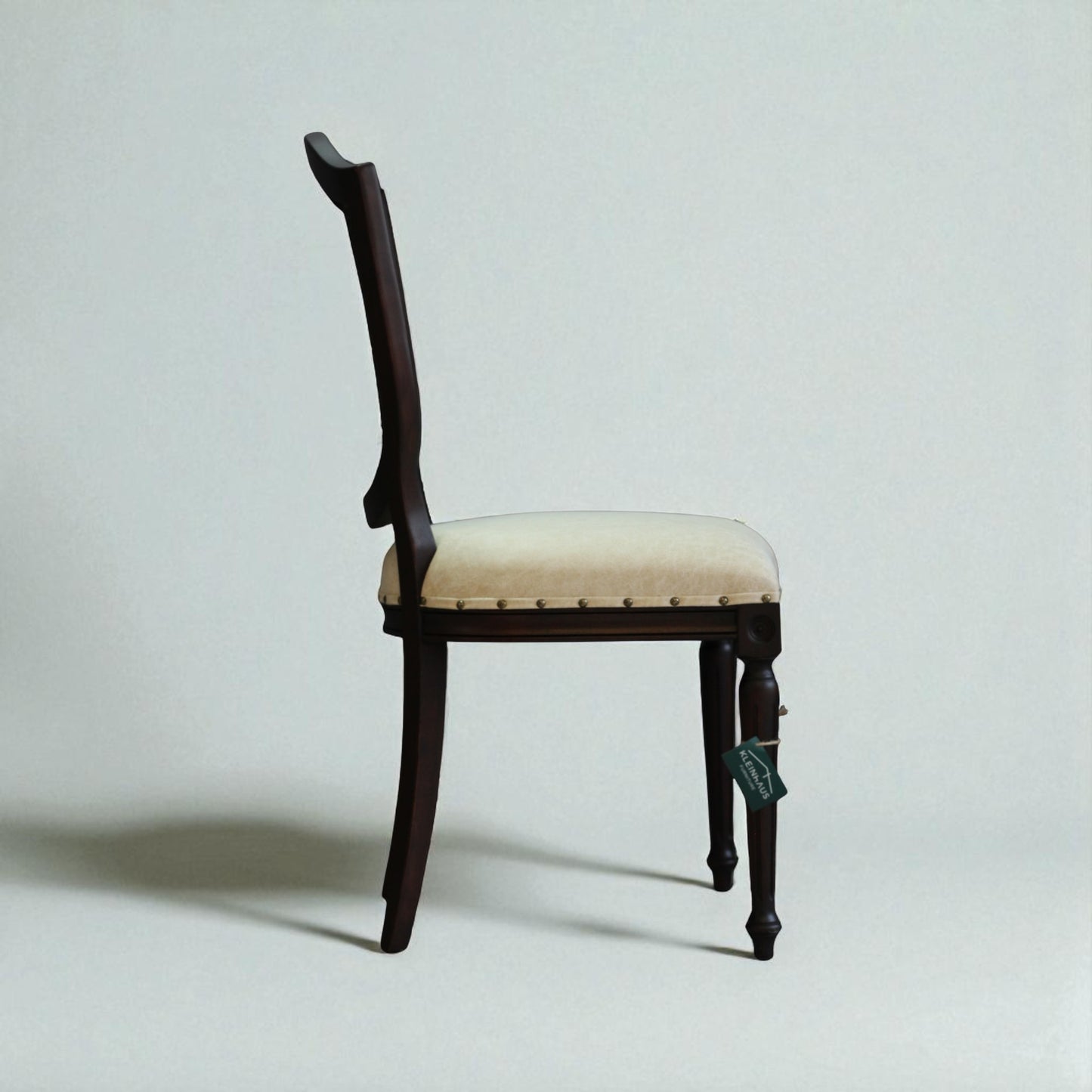 Retro Hazeranlı Ahşap Sandalye