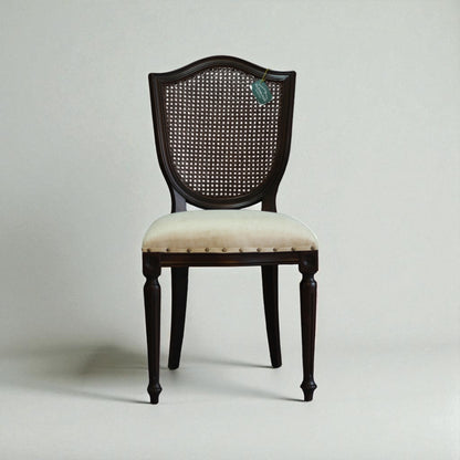 Retro Hazeranlı Ahşap Sandalye