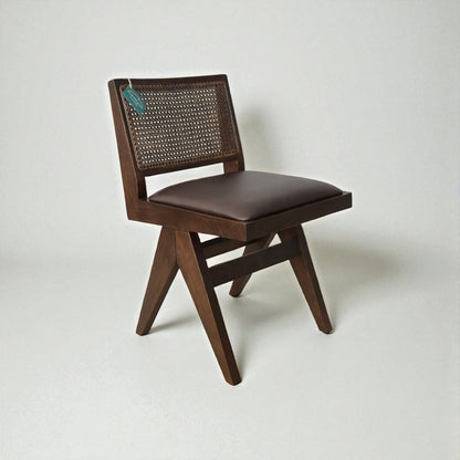 Retro Hazeranlı Wooden Chair