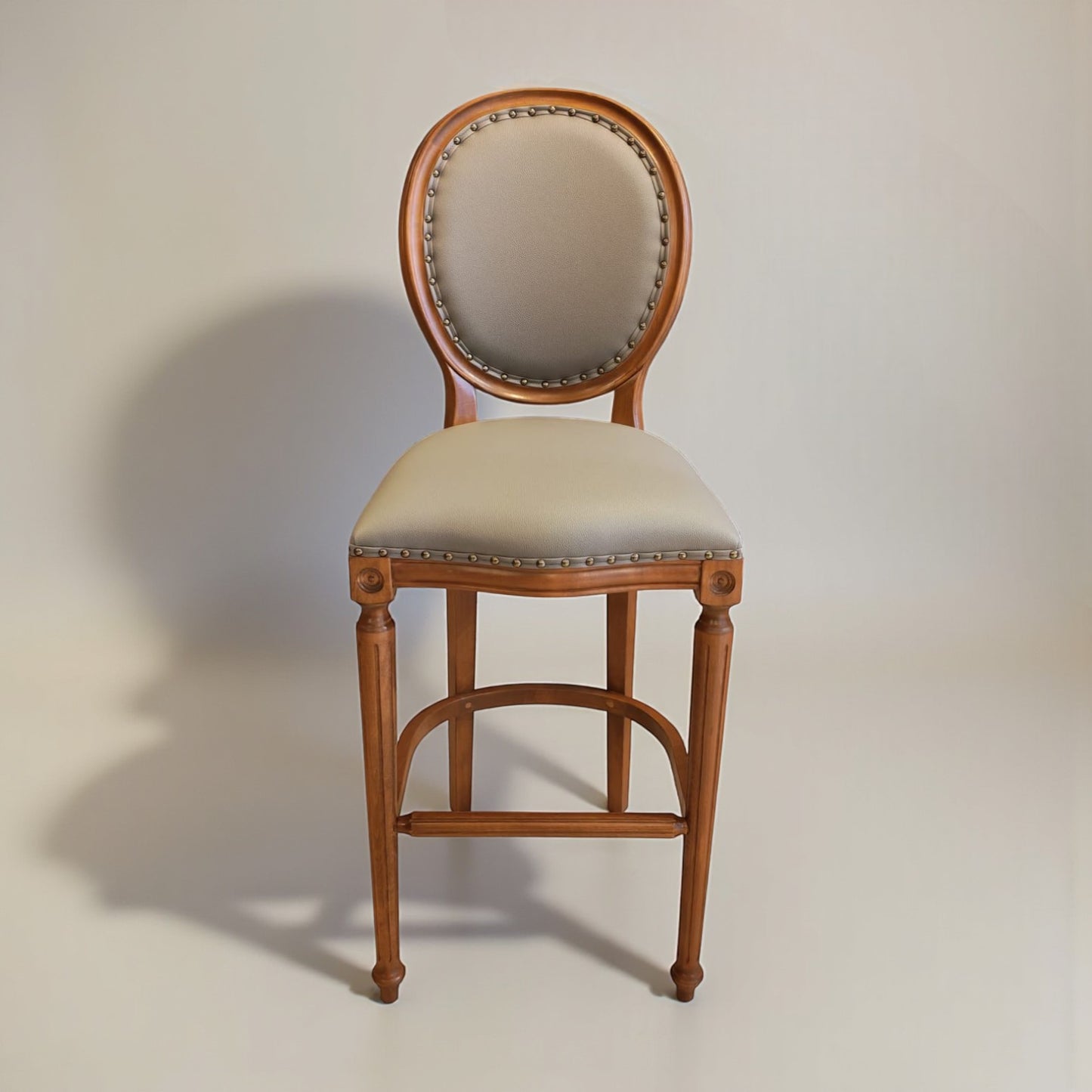 Madallion Ahşap Bar Sandalyesi