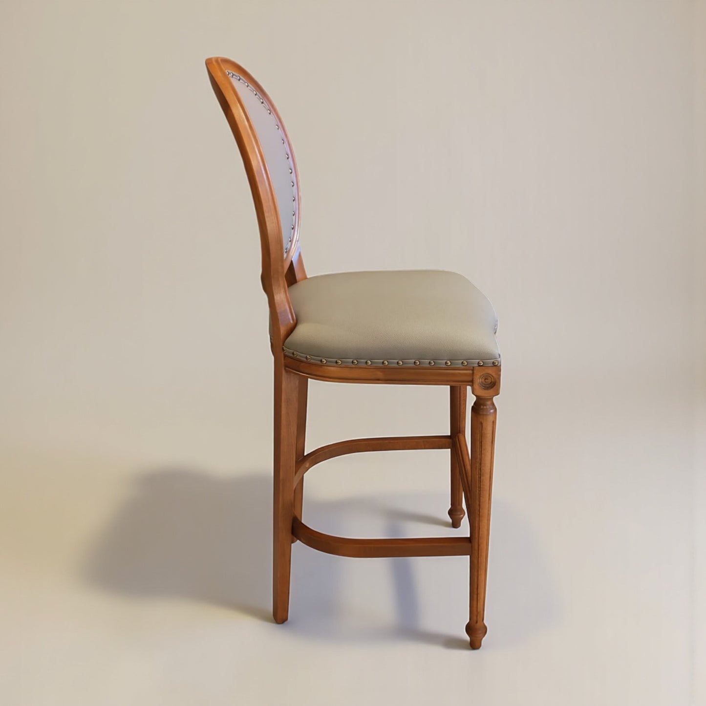 Madallion Ahşap Bar Sandalyesi