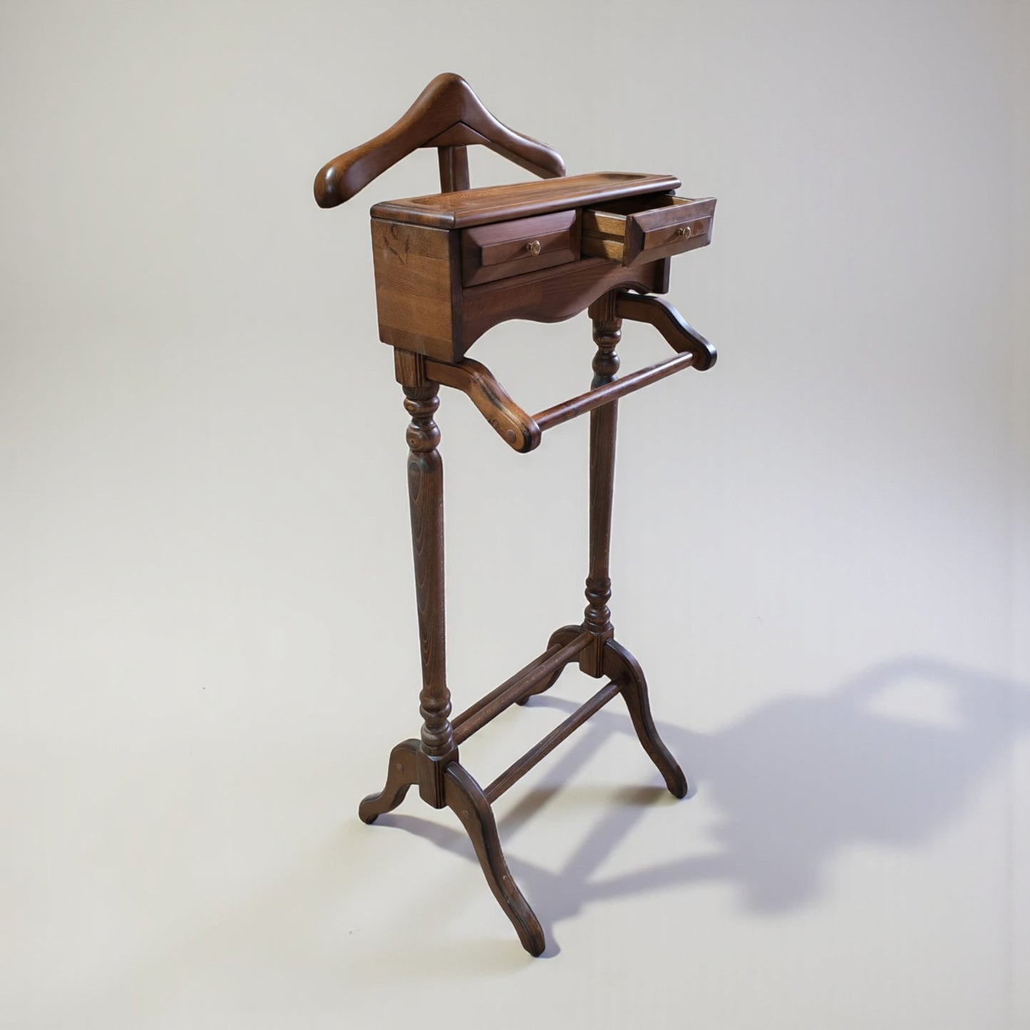 Castel Klasik Tasarım Çekmeceli Askılık Dilsiz Uşak