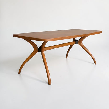 Pilurus Yemek Masası