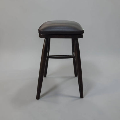 Moderner quadratischer Holzhocker von Woody